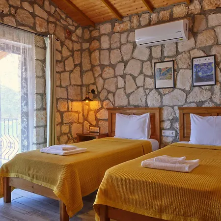 Hotel Koey 2*